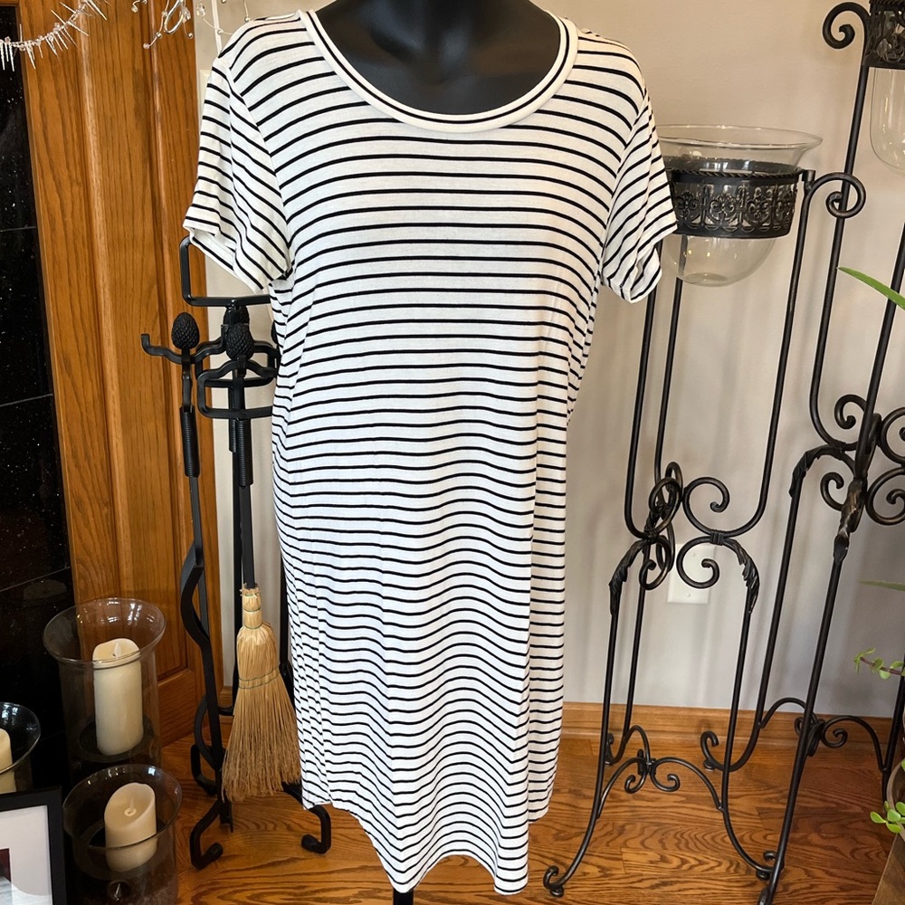 Stripe Short Sleeve Dress